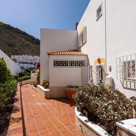 Mosaico Ocean View Boutique Apartment